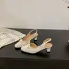 Diseño Delicado con Lunares y Lazo, Sandalias de Tacón Grueso y Punta Cerrada, Estilo Verano 2026, Sandalias de Tira Trasera Modernas y Cómodas