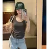Camiseta Lisa de Gola Redonda Baixa, Manga Curta, Corte Slim Fit para Mulheres, Novo Estilo Verão 2026, Toque de Luxo, Emagrecedora, Peça de Sobrepor, Top Tendência