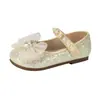 Sapatos de princesa de cristal para menina, novo estilo primavera e outono, sapatos individuais para criança, sapatos respiráveis para bebê menina, sola macia, sapatos de couro para menina