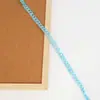 Ventas Directas de Fábrica Suministro en Stock Borde de Hilo Dorado y Plateado Colorido de 1 cm Encaje Ondulado Medianamente Curvo Accesorios para Ropa