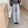 Pantalones de pierna curva para mujer, colección principios de otoño 2026, cintura elástica con cordón, pantalones de chándal de pierna ancha con costuras de contraste, pantalones largos casuales que estilizan y tienen buena caída