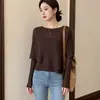 Tamanho Plus Size Início do Outono Fino Falso Duas Peças Malha Camada Base Top Feminino Retrô Estiloso Xale Suéter Assimétrico