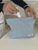 410125 Bolsa de cosméticos con lazo de mezclilla, bolsa de almacenamiento con cremallera de gran capacidad para el cuidado de la piel, bolsa de mano para compras