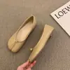 Zapatos planos de punta dividida, zapatos Mary Jane de nicho, zapatos planos de punta baja para mujer, nueva colección de otoño 2026, zapatos con forma de herradura