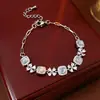 Pulsera Cuadrada Flor Ojo de Gato de Zirconia, Pulsera Exquisita Estilo Palacio de Lujo Ligero, Joyería de Mano Exquisita Versátil de Gama Alta para Mujer