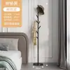 Perchero de pie para ropa Perchero pequeño para almacenamiento en dormitorio Nuevo perchero para bolsos 2025 Perchero para ropa que ahorra espacio en el dormitorio