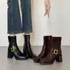 Botas Curtas Retro de Couro Macio com Solado de Couro, Salto Alto e Bico Quadrado, Botas Plataforma de Couro Macio com Salto Grosso ~ 7cm de Altura, Botas Elegantes que Aumentam a Altura e Emagrecem com
