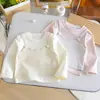 Camiseta base de rayas para niña, estilo dos piezas falso, manga larga, 26 nuevo estilo de otoño, linda camiseta con gato de dibujos animados tridimensional para bebés, moderna