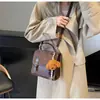 Mochila Estilo Universitario Retro Mate para Mujer Nueva Otoño e Invierno 2024 La Más Fácil de Combinar Bolso Escolar de Moda Portátil para Viajes Diarios Bolso de Hombro