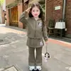 Conjunto de Roupa para Menina Primavera e Outono 2026 Novo Estilo Coreano Fashion Outono Bebê Menina Casual Conjunto de Duas Peças Saia-Calça