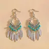 Brincos de Franja com Tassel de Pena e Contas Acrílicas Transfronteiriços Europeus e Americanos Estilo Étnico Retrô Ganchos de Orelha Brincos com Senso de Design de Nicho para Mulheres