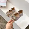 Zapatos de Princesa Planos para Niñas 2026 Primavera Otoño Invierno Nuevo Estilo Vestido de Noche Zapatos de Cuero para Niños Desempeño de Bebé Zapatos de Cristal