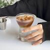 Taza de café americano con hielo de vidrio rojo de Ins Wind Net, taza de leche para desayuno, jugo, bebida, extracto frío, taza de agua americana.