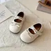 Zapatos de piel para niña estilo coreano, nueva colección primavera/otoño 2026, chic y elegantes con diseño de moño, perfectos para niñas pequeñas y princesas
