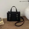 Bolsa tote retrô de grande capacidade para mulheres, novo estilo 2026, elegante e versátil para o dia a dia, pode ser carregada na mão ou usada como bolsa de ombro