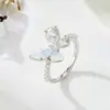 Anillo Abierto de Cristal con Gradiente de Mariposa, Soñador y Elegante; Anillo Ajustable Tridimensional para Dedo Índice, Moderno y Dulce; Anillo Nuevo