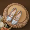 Estilo Celebridade da Internet Guochao Sandálias de Salto Alto com Plataforma Impermeáveis Prata Mary Janes Sapatos Femininos Individuais com Uma Tira Bico Quadrado Laço Salto Grosso