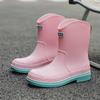 Botas de chuva da moda para todas as ocasiões Galochas femininas de cano médio sapatos femininos de cor contrastante sapatos aquáticos botas de trabalho para chuva galochas impermeáveis antiderrapantes botas de água