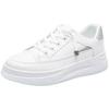 Sapatos Brancos de Couro Macio com Solado Grosso para Mulheres, Novo Estilo Primavera e Verão 2026, Tênis Flat Confortáveis e Modernos, Tênis Casuais que Aumentam a Altura
