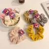 Novo Scrunchie Urso Morango Versão Coreana Corda de Cabelo Veludo Ins Clipe de Cabelo Urso Fofo Celebridade da Internet Corda de Cabelo Outono e Inverno