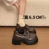 Nuevos Mocasines de Suela Gruesa 2026 para Faldas de Primavera Tacón Grueso Zapatos Pequeños de Cuero para Mujer Punta Redonda Estilo Británico Versátiles que Aumentan la Altura