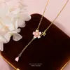 Collar de Plata de Ley S925 con Perla de Imitación, Pétalo de Flor de Melocotón Elegante para Mujer, Cadena Artística Linda Dulce para Clavícula de Flor de Cerezo Dulce Japonesa