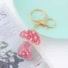 Chaveiro Criativo de Cristal em Forma de Cogumelo de Luxo Leve Fivela Presente Dia das Crianças Strass Corrente de Chaveiro de Metal Pequeno Pingente Atacado