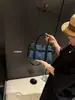 Nova Bolsa Satchel de Design Nicho de Alto Padrão, Bolsa Cesta de Legumes, Bolsa Tote de Lona Fashion e Versátil, Bolsa Jeans para Outono de 2025