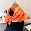 Lenço de Seda de Alta Qualidade com Estampa de Castanha para Comércio Exterior, Lenço Quadrado de Seda Artificial, Lenço Versátil para Pescoço, Lenço Quadrado Pequeno, Lenço de Cabeça, Lenço para Mulheres