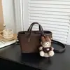 Colección de otoño transfronteriza nueva: bolso de hombro retro de gamuza para mujer, un bolso cruzado o de mano elegante y discreto para el día a día