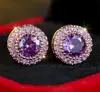 Pendientes de Botón Redondos Full Diamond con Textura Estilo Hong Kong, Estilo Nuevo Transfronterizo Tangjia para Mujer, Pendientes Redondos Huecos de Alta Gama Europeos y Americanos con Diseño Único e Innovador