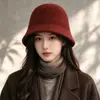2026 Nueva Moda Color Sólido Elegante Versátil Gorro de Punto de Chenilla para Exteriores Viajes Estilo Callejero Moda Sombrero para el Sol