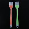 Venta al por mayor de fábrica raspador de silicona de una pieza para cocina, brocha para aceite, pala raspadora de crema para pasteles, cepillo para panqueques y barbacoa