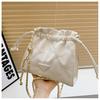 Bolso de hombro nuevo estilo chino con textura plisada, bolso de nube, estilo nacional, con cadena de cuentas, bolso bandolera sencillo para mujer, venta al por mayor