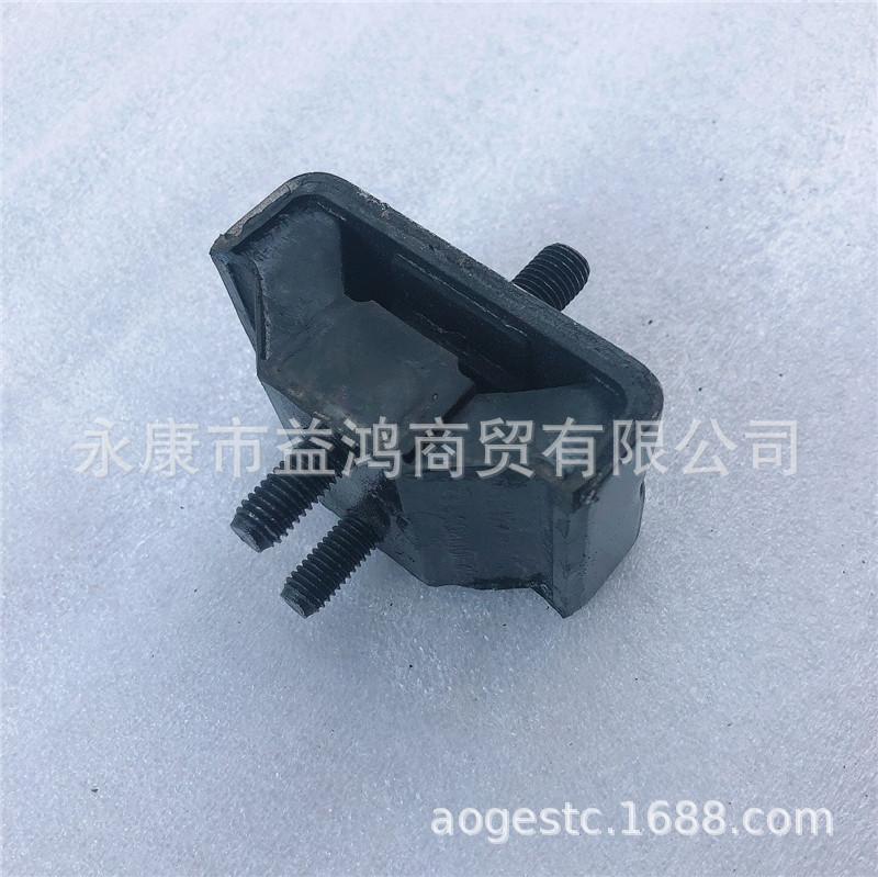 发动机缓冲块 (6)