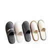 Pantuflas Desechables de Coral Fleece Antideslizantes B&B para Uso en Casa y Huéspedes