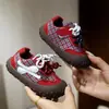 Tênis Esportivo Infantil 2026 Primavera e Outono Novo Estilo Tênis de Treino Retrô Alemão para Meninos Sapatos Casuais para Meninas Sapatinhos de Solado Macio Sapato Forrest Gump