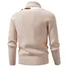 Suéter de punto para hombre con cuello alto, botones diagonales y diseño de bufanda, con punto grueso y texturizado para un ajuste ceñido, que proporciona calidez y comodidad para otoño e invierno