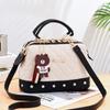 Bolso para Mujer Shichen, Bolso de Mano Acolchado tipo almohada con Tachuelas de Diamante y Colgante de Oso de Dibujos Animados, Bolso Pequeño Versátil de Hombro y Cruzado para Mujer