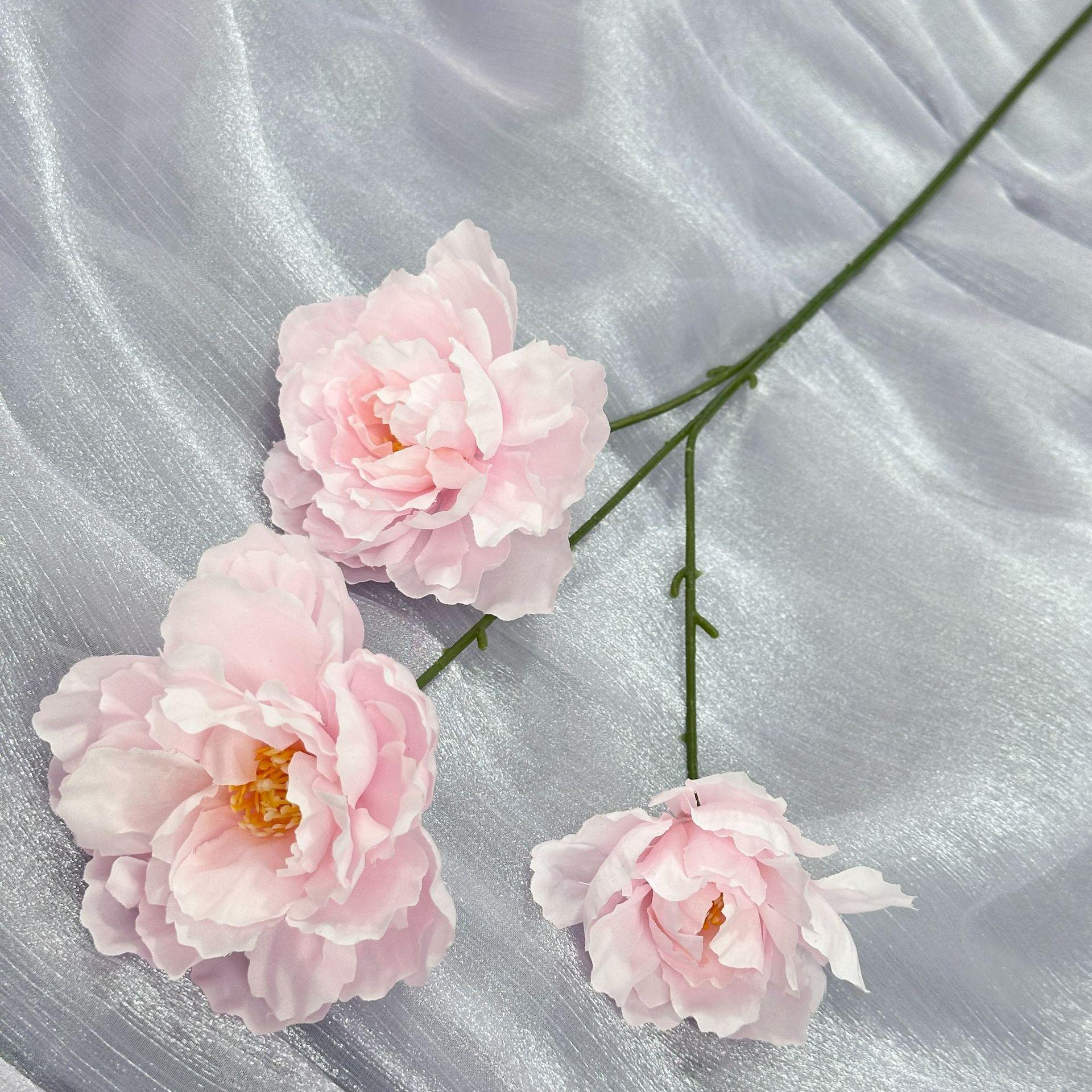 粉色