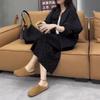 24936 Da Ai Mei Yi Yuan Outono 2026 Novo Casaco Casual Solto de Manga Longa com Saia de Cintura Alta de Bolinhas para Mulheres