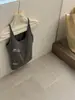 XIA'X Verão Menina Francesa Gola U Simples Versátil Henley Tira de Botões Listrada Camisola Costas Bonitas Roupa Íntima