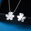 Colgante de flor de perla de plata irregular texturizada de plata pura s925 Charm de flor pequeña para pulsera collar DIY