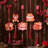 Decoraciones de Año Nuevo 2027 para Interiores Colgantes de Planta Verde Adornos Evento en Centro Comercial Pequeños Regalos Año del Cordero Carácter de Fortuna Decoraciones Colgantes Magnéticas