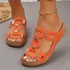 Comercio Exterior Europeo y Americano Tallas Grandes Color Sólido Mujer 2026 Nuevo Estilo Sandalias de Moda con Remaches de Una Correa y Punta Abierta Suela Gruesa para Mujer