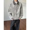 Chaqueta de trabajo corta versátil, chaqueta tipo béisbol para hombre, primavera y otoño, cuello camisero, estilo americano moderno, aspecto de cuero PU, fresca y elegante, tie-dye