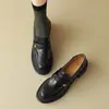 Mocasines Negros de Tacón Grueso Estilo Artístico Primavera 2026 Capellada de Piel de Oveja Forro de Piel de Cerdo Tacón Grueso Cómodo Zapatos de Estilo Universitario