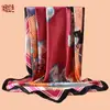 Bufanda Cuadrada de Satén con Estampado Floral a Cuadros para Mujer, Estilo Nuevo, 90cm, para Protección Solar, Cobertura de Cabeza, Bufanda de Seda y Venta al por Mayor de Bufandas
