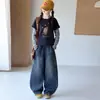Moletom Feminino Falso Duas Peças Estilo Primavera e Outono 2026 Novidades Crianças Maiores Roupas de Outono Estilosas Conjunto de Top Curto e Jeans
