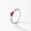 Anillo de Plata de Ley S925 Europeo y Americano Nuevo Rubí Ovalado para Mujer Lujo Accesible Diseño Geométrico Anillo de Dedo Índice de Gama Alta